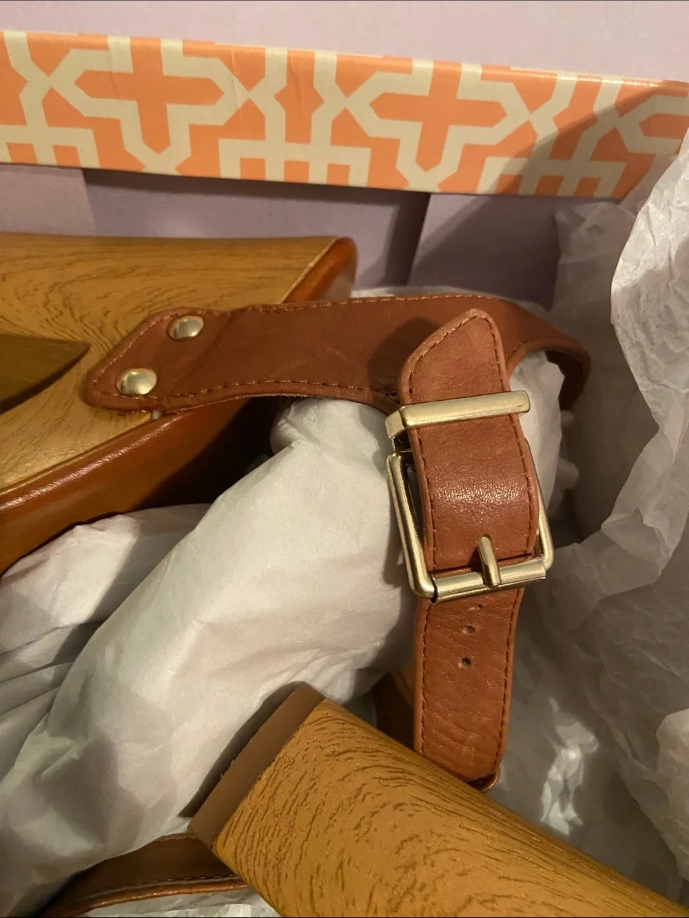 Gianni Bini Brown Platform T-Strap Sandals with Gold Buckle